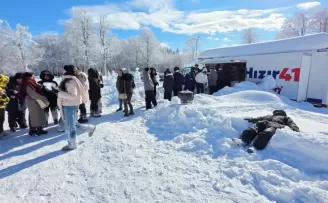 Kuzuyayla’da kar ve bayram bir arada