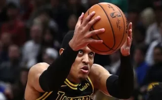 Lakers 16 maç sonra Trail Blazers'ı yendi