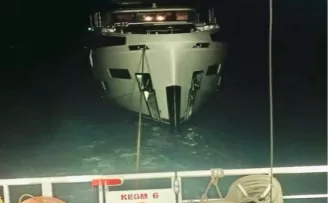 Lapseki açıklarında arızalanan teknedeki 4 kişi kurtarıldı
