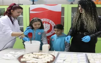 Malatya’da ilkokul öğrencileri atık yağlardan sabun üretti