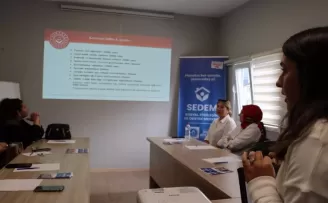 Maltepe Belediyesi’nde kadına yönelik şiddetle mücadele eğitimi