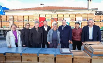 Manisa Büyükşehir’den arıcılara güçlü destek