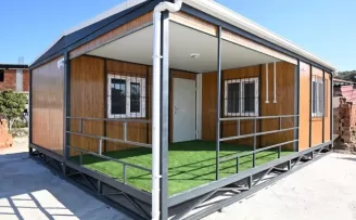 Manisa Büyükşehir’den mağdur aileye yeni yaşam