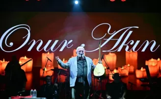 Manisa’da kurtuluş coşkusu Onur Akın konseriyle sona erdi