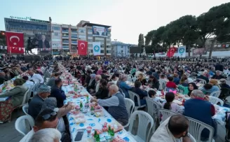 Manisa gönül sofrasındaki ekmeğini Alaşehir’de bölüştü