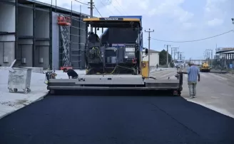 Manisa Turgutlu’da 3 bin tonluk asfalt seferberliği