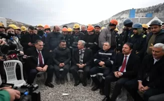 Mansur Yavaş’tan grevdeki işçilere ziyaret