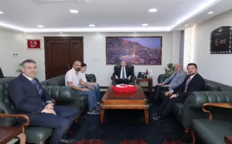 Mardin Valisi Akkoyun, LGS Türkiye Birincisini tebrik etti