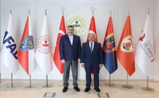 Memduh Büyükkılıç’tan Bakan Çiftçi’ye ziyaret