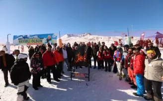 Memduh Büyükkılıç’tan Erciyes’e çifte müjde
