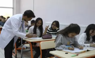 Mersin’de lise hayallerine Büyükşehir desteği