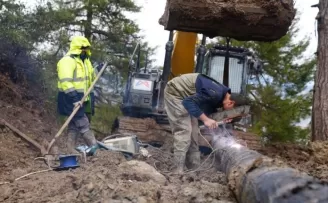 Mersin’de zarar gören içme suyu hattına anında müdahale