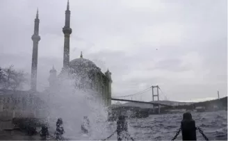 Meteoroloji’den kuvvetli rüzgar uyarısı