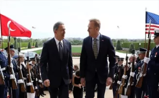 Milli Savunma Bakanı Akar, ABD Savunma Bakan Vekili Shanahan ile görüştü