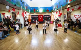 Minikler 23 Nisan’ı eğlenceli kutladı