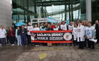 Mudanya’da sağlık örgütleri sağlık çalışanına şiddete karşı toplandı
