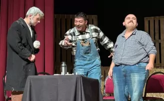 Muğla’da ’Fareler ve İnsanlar’ tiyatroseverlerle buluştu