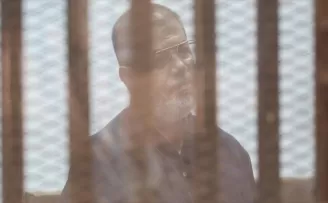 Mursi'ye yargı zulmü devam ediyor