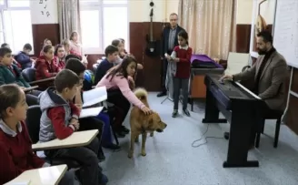 Müzik derslerine 'Aslan' da giriyor