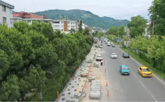 Ordu’da Atatürk Bulvarı’nda kaldırımlar yenileniyor