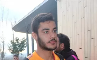 Ozan Kabak resmen Stuttgart'ta