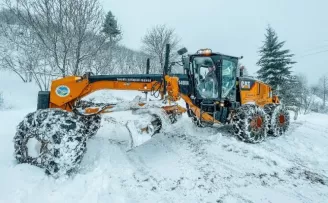 Sakarya kapanan yolları açıyor 