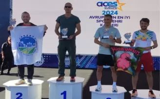 Sakaryalı atletizm sporcuları Kayseri’den madalyalarla döndü
