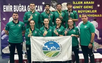 Sakaryalı karateciler Bursa’da madalyaları topladı