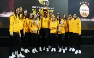 Şampiyon VakıfBank basınla buluştu