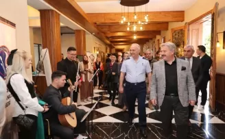 Sanat Melikgazi’de karma resim sergisi açıldı