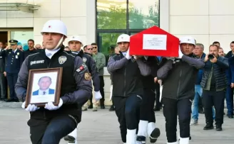 Şehit polis Ahmet Türkoğlu son yolculuğuna uğurlandı