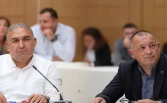 Şile Belediyesi’nin tutuklu CHP’li meclis üyeleri istifa etti!