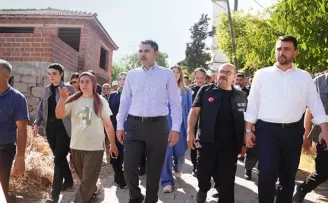 Sındırgı’da tüm evler tarandı... Ağır hasarlı yapılar yıkılacak!