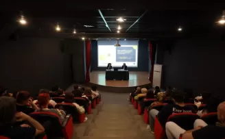 Sinemaseverler “SineFilozofi” söyleşisinde buluştu