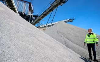 Sivas’ta Tecer Taş Kırma Tesisi yeni sezona başladı