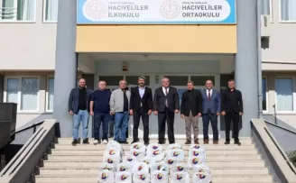 TOBB’dan Kumluca’da 525 öğrenciye ayakkabı desteği