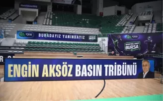 Tofaş, duayen gazeteci Engin Aksöz’ün ismini ’Basın Tribünü’nde yaşatacak