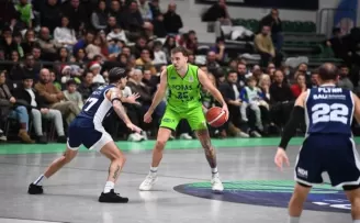 Tofaş Kolej’i finalde geçti