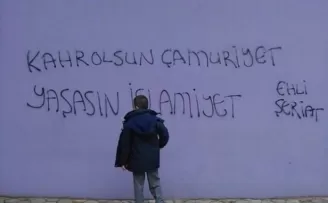 Trabzon'da Atatürk büstlerine çirkin saldırı