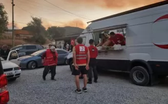 Türk Kızılay’dan 5 günde 288 bin kişilik beslenme hizmeti