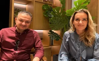 Türk müziğini ABD’de tanıtıyorlar... 14 farklı dilde şarkı seslendiriyorlar