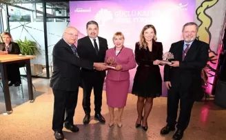 TÜRKONFED ve Türkiye İş Bankası’ndan girişimci kadına destek