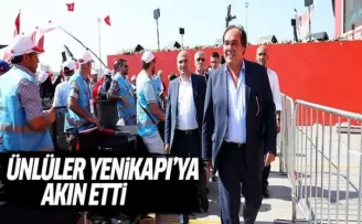 Ünlü isimler de Yenikapı'daki mitinge katıldı