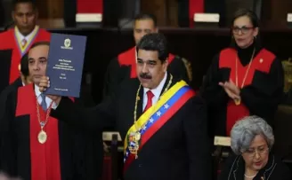 Venezuela'da Maduro devlet başkanlığı için yemin etti