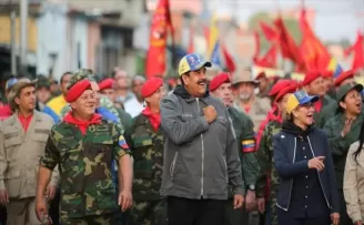 Venezuela Devlet Başkanı Maduro: Vatanımızı asla teslim etmeyeceğiz