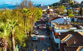 Yüzlerce sporcu İzmir Efes’te dünya mirasına koştu
