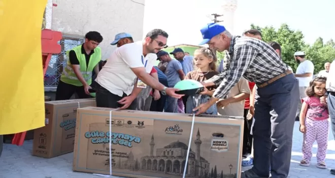 13 bin çocuğa ’güle oynaya’ bisiklet dağıtıldı