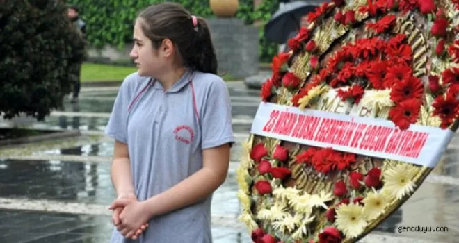 23 Nisan Töreninde Öğrenciler Soğuktan Dondu