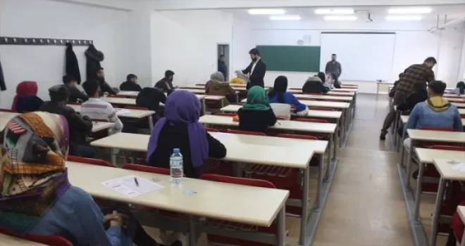 30 bin öğrenciye eş zamanlı 'dijital okuryazarlık' sınavı yapıldı