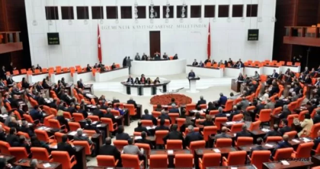 47 Bin Öğretmene Kadro, Ailelere Çocuk Yardımı! Torba Yasa Meclis'ten Geçti